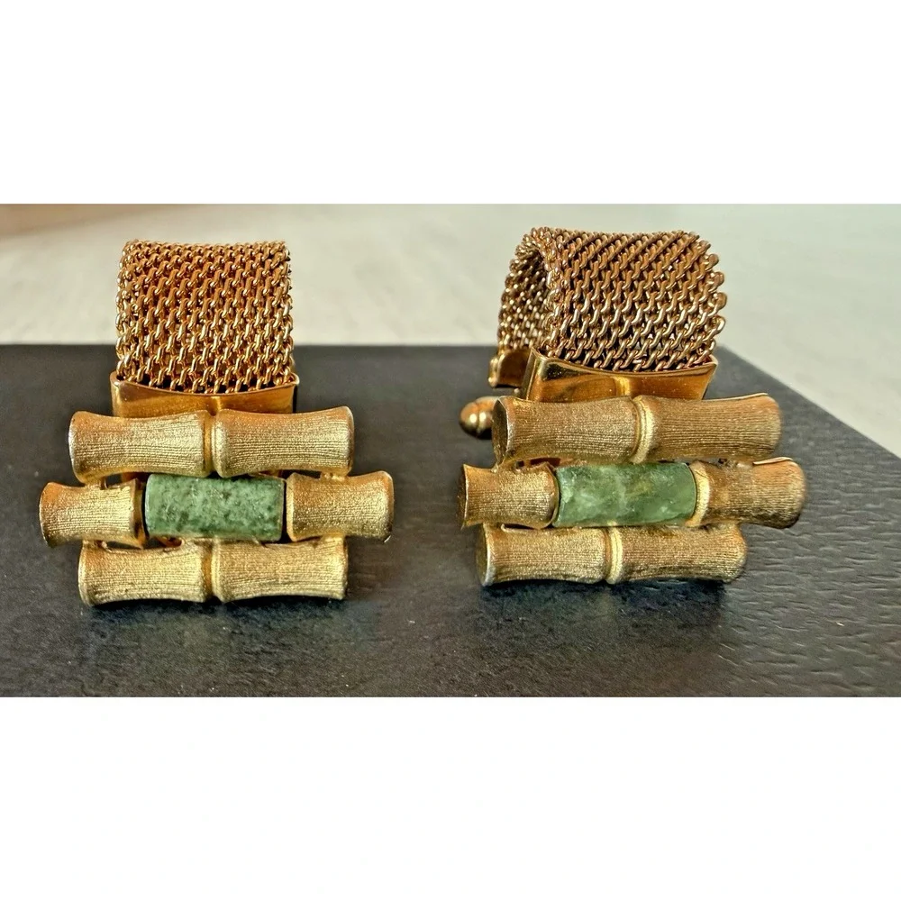 Signed Anson Vintage Gold Tone Mesh Wrap Cufflinks Green Jade Accent Rare